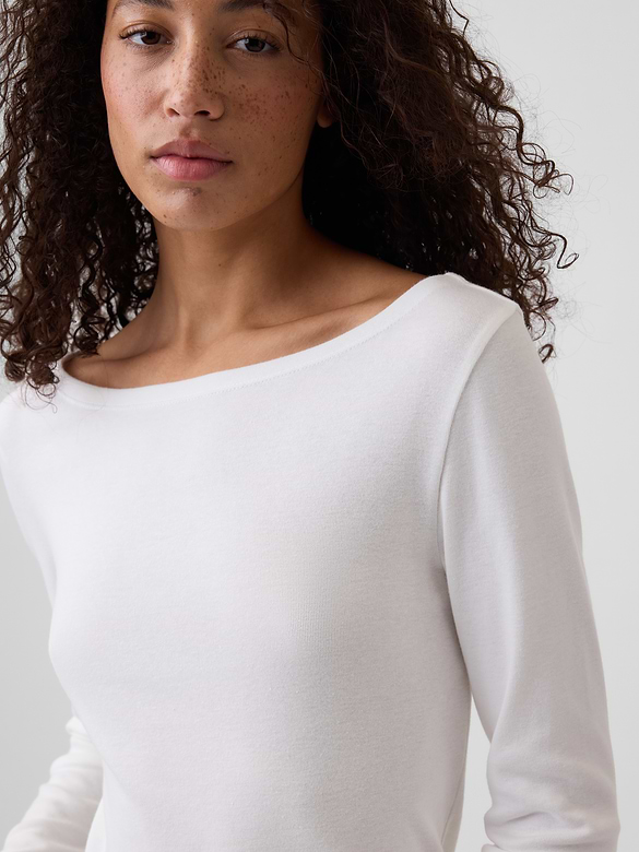 Modern Ribbed Boatneck T-Shirt