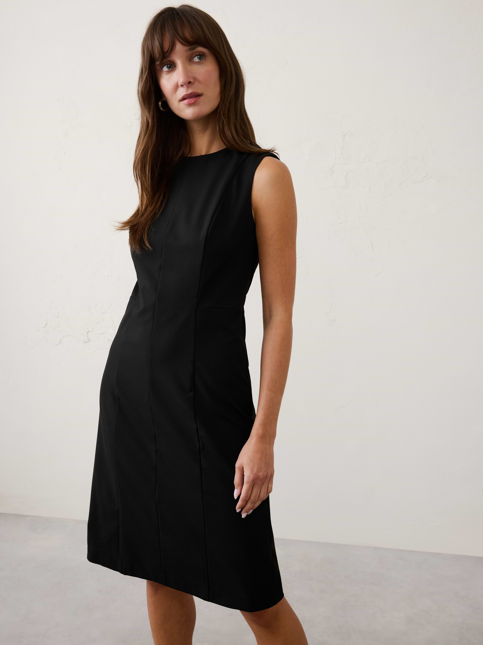 Image number 3 showing, Basic Knee-Length Sheath Dress