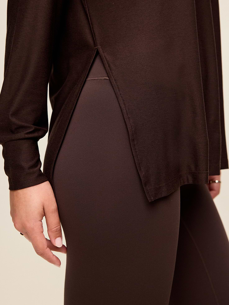 Image 4 of 8, CloudMotion Long-Sleeve Tunic