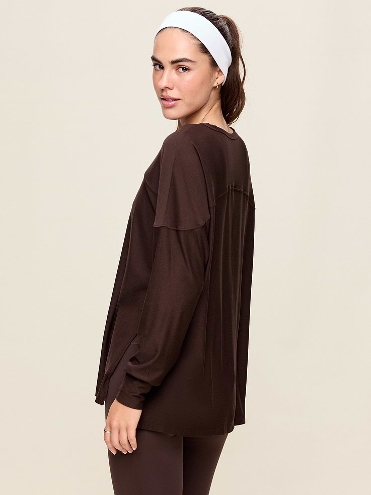 Image 2 of 8, CloudMotion Long-Sleeve Tunic