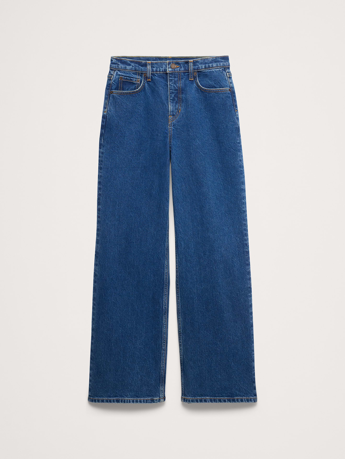L'image numéro 6 présente Le célèbre jean classique à jambe large