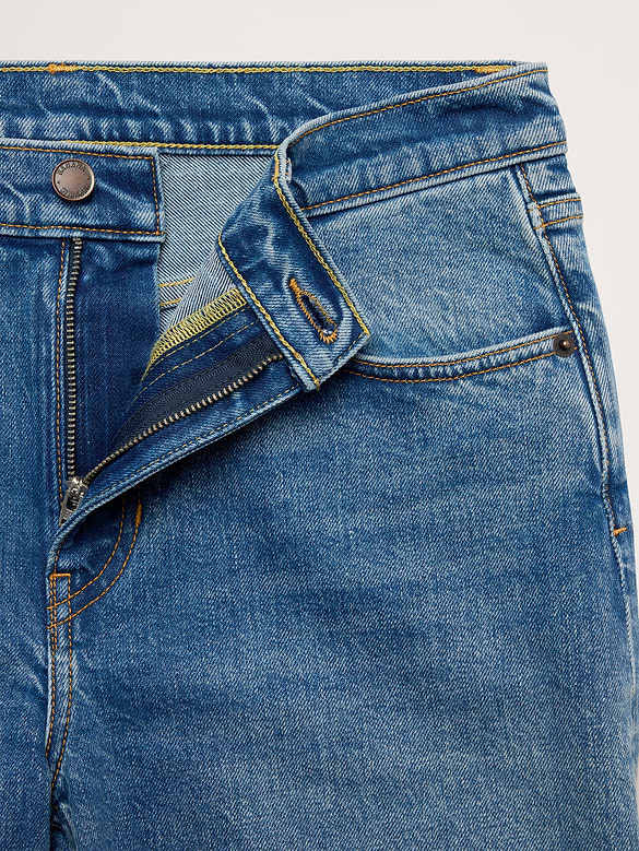 Mid-Rise 90s Classic Jean