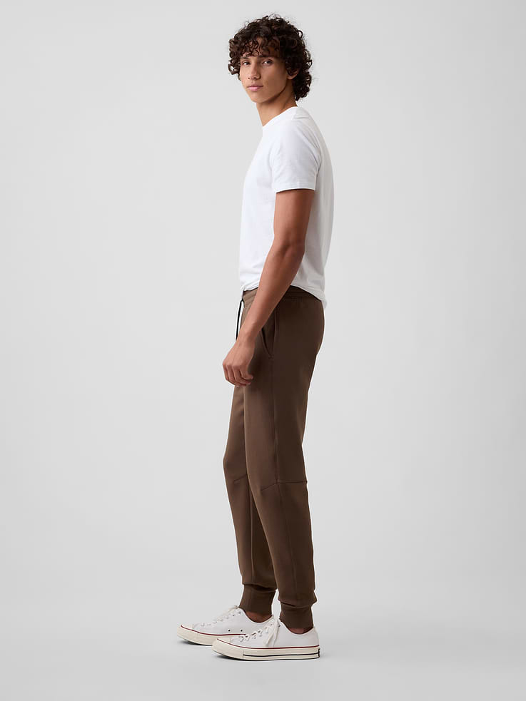 Image 4 of 6, GapFit Performance Joggers