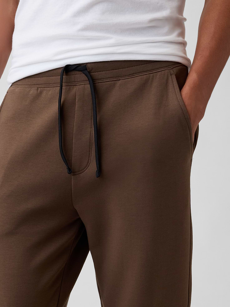 Image 5 of 6, GapFit Performance Joggers