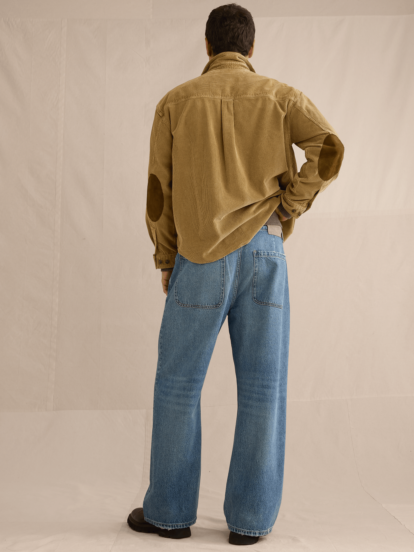 L'image numéro 3 présente Jean ample