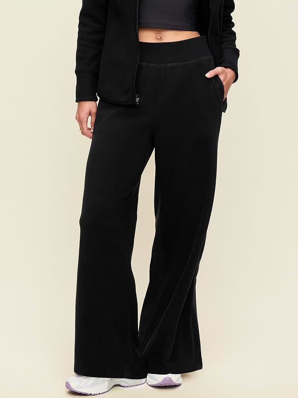 Extra High-Waisted Performance Fleece Wide-Leg Sweatpants