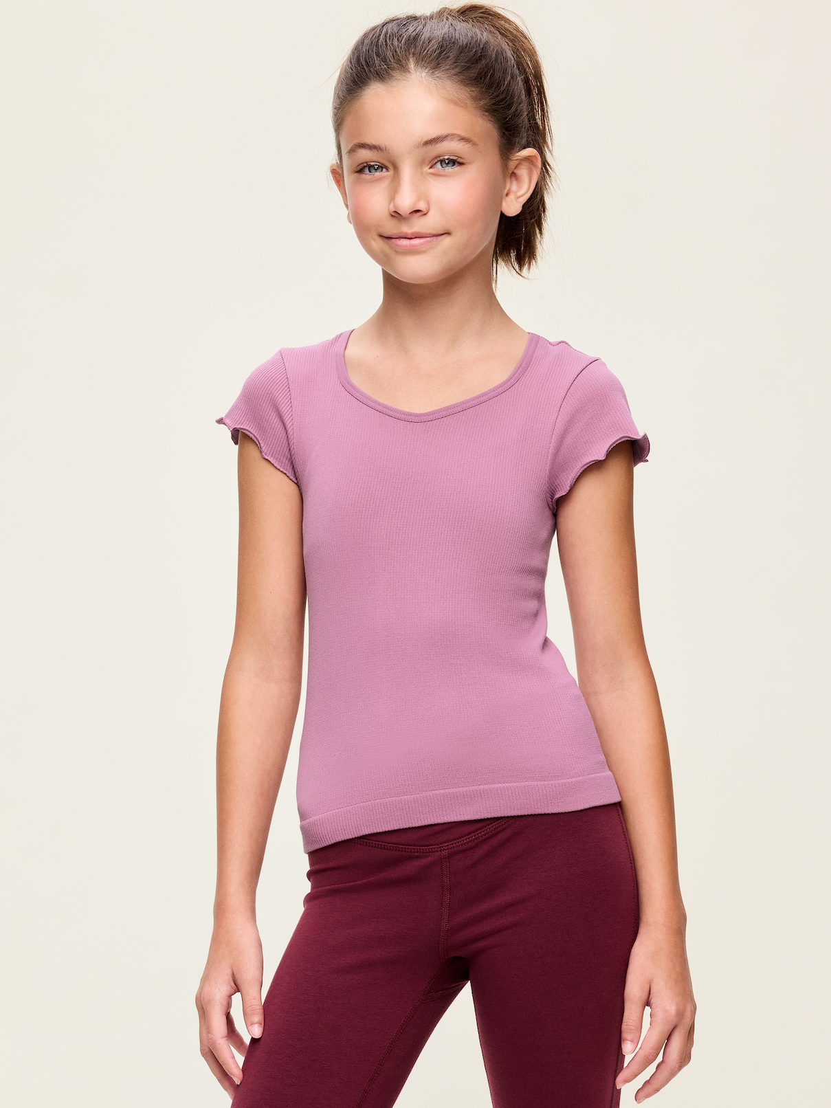 L'image numéro 1 présente Haut performance ajusté  ajusté sans coutures pour fille