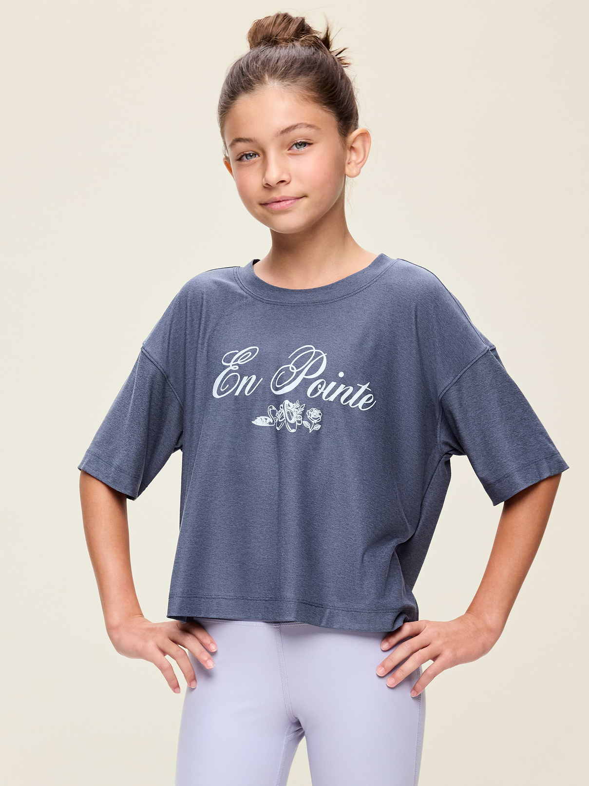 L'image numéro 1 présente T-shirt droit à manches courtes NuageSport pour fille