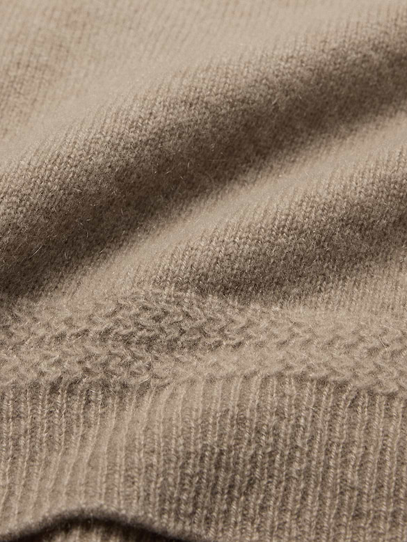 Lightweight Cashmere V-Neck Sweater