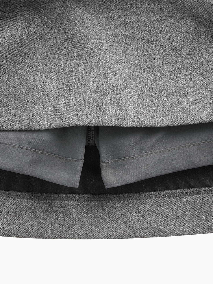 L'image numéro 4 présente Jupe-short trapèze courte