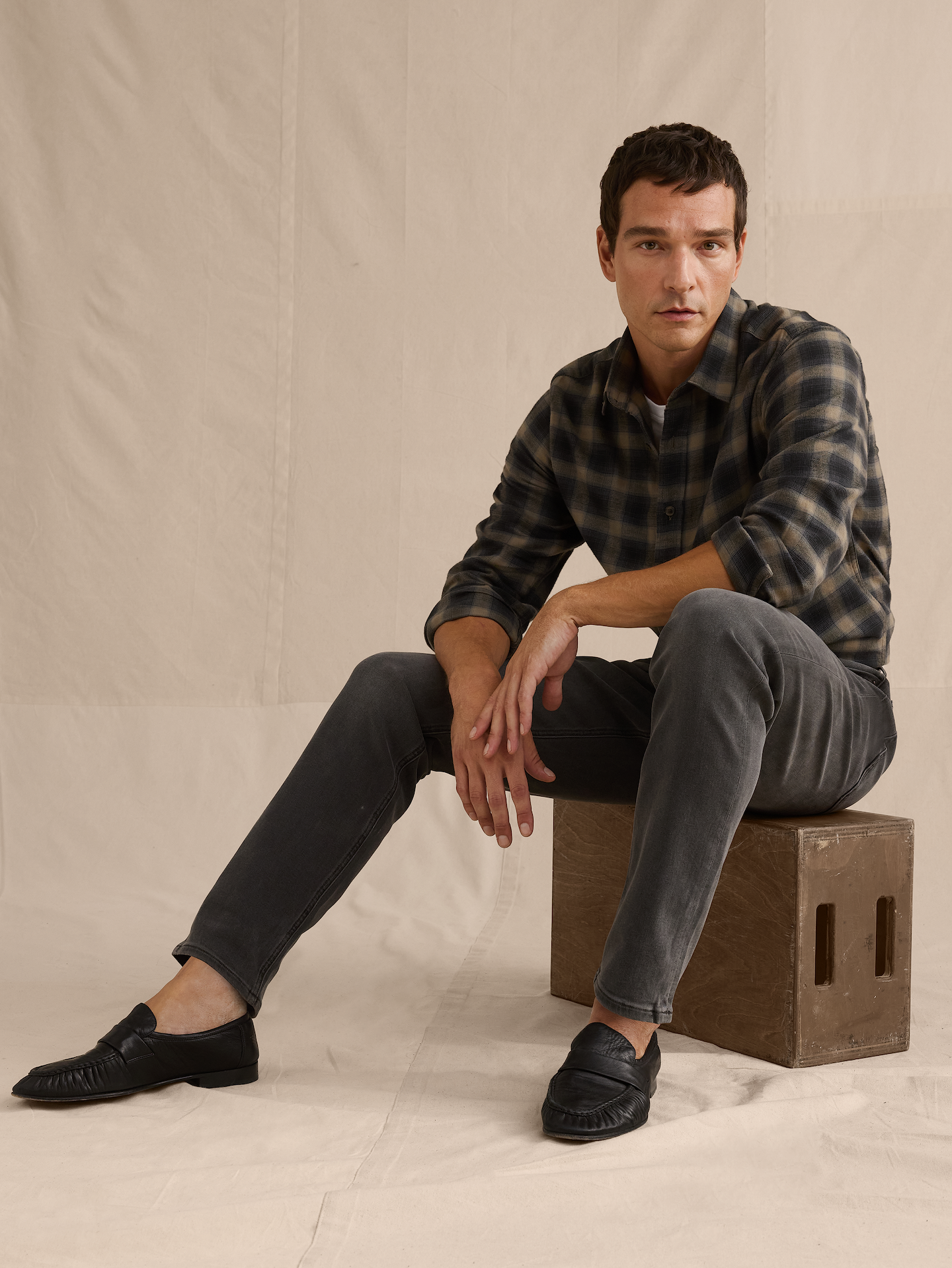 Image number 4 showing, Athletic Luxe Traveler Jean