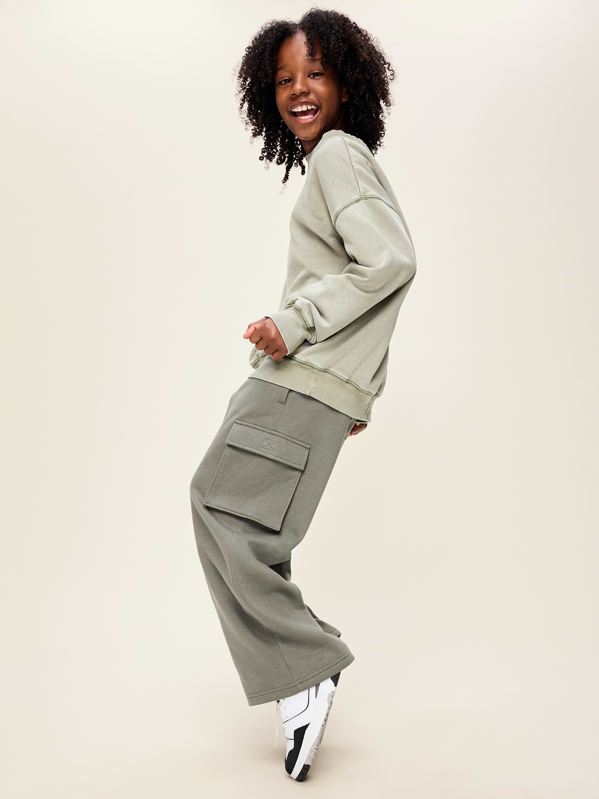 Image number 3 showing, Baggy Cargo Sweatpants for Boys