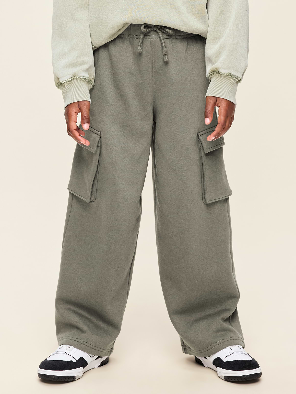 Image number 1 showing, Baggy Cargo Sweatpants for Boys
