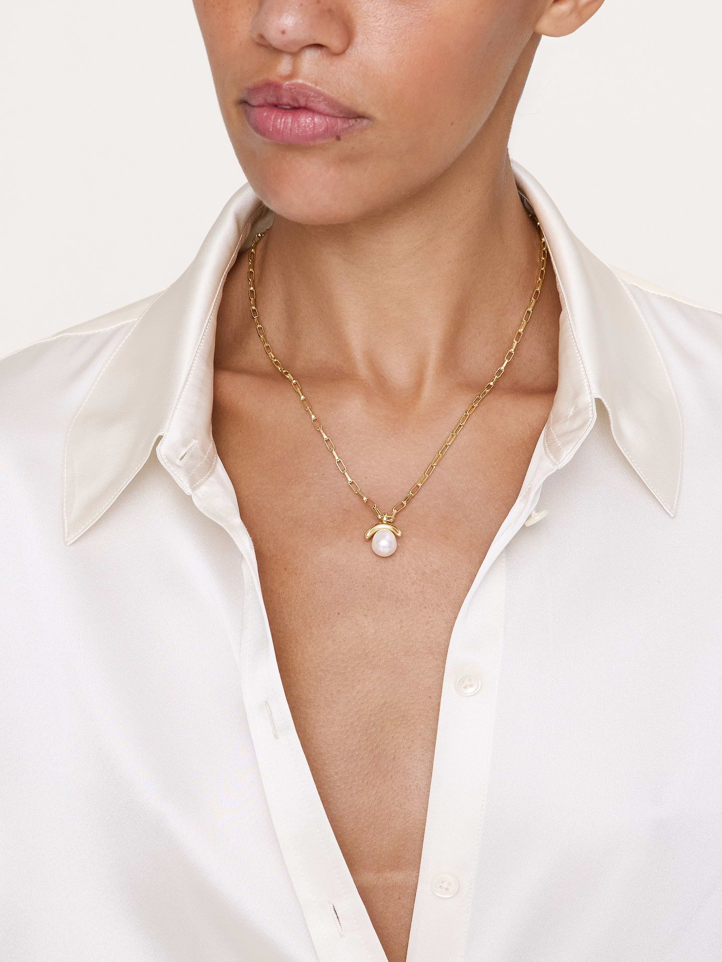 Image number 2 showing, Pearl Drop Necklace