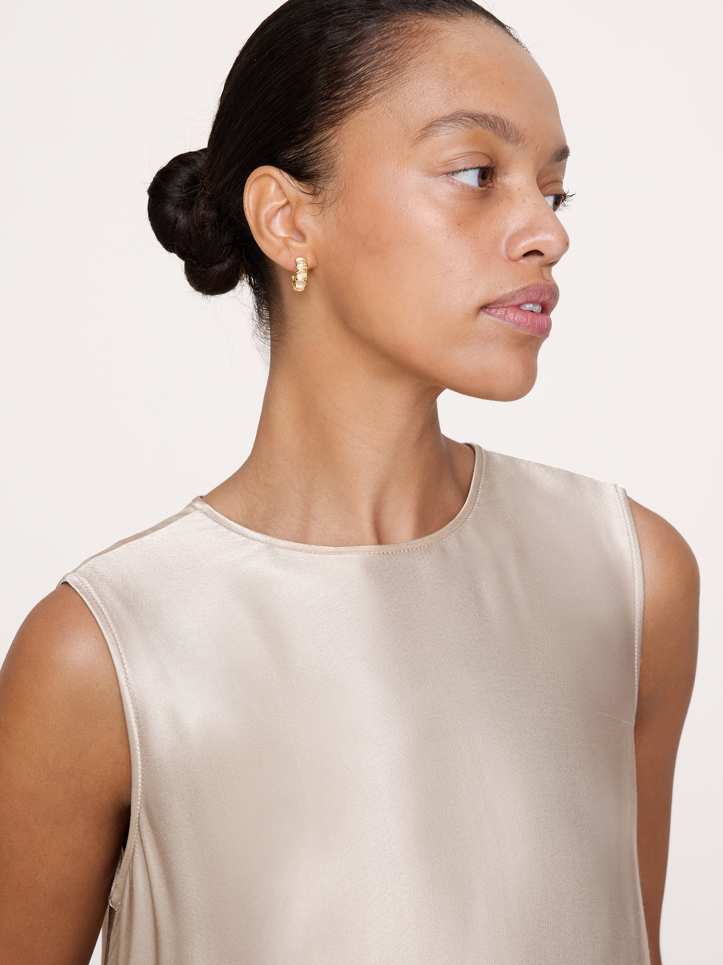 Image number 2 showing, Sculptural Hoop Earrings