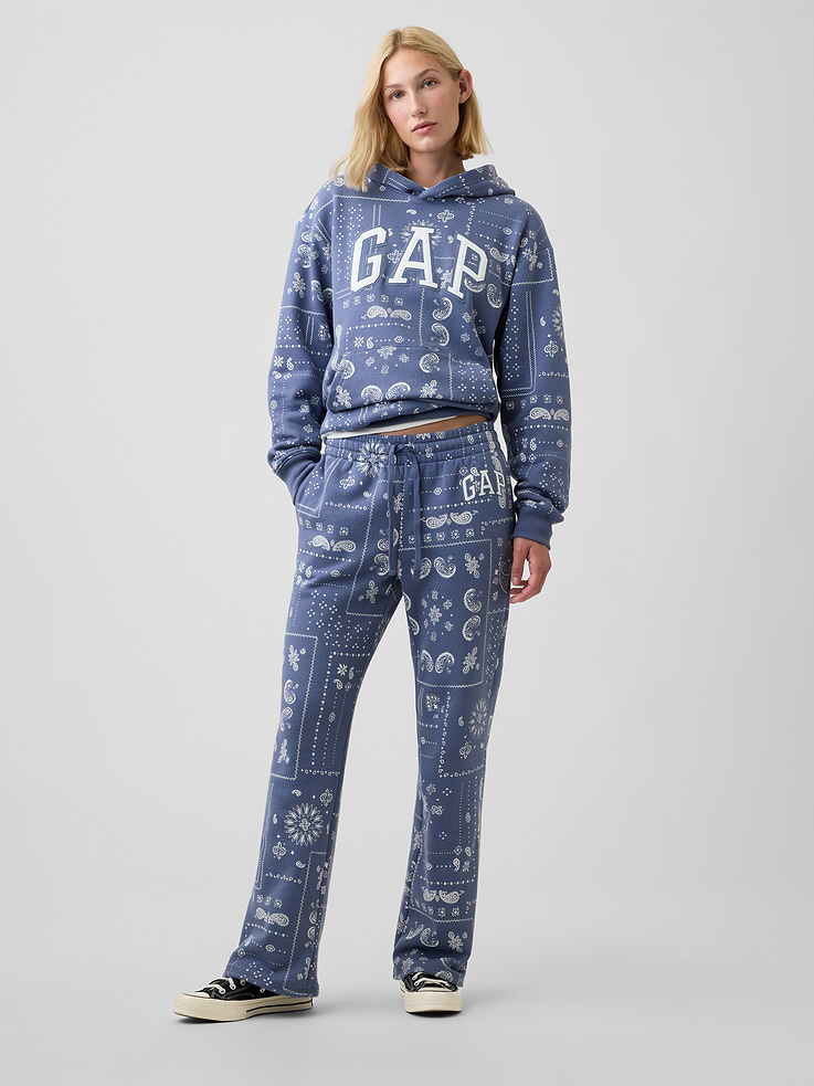 Image number 3 showing, Relaxed Gap Logo Hoodie