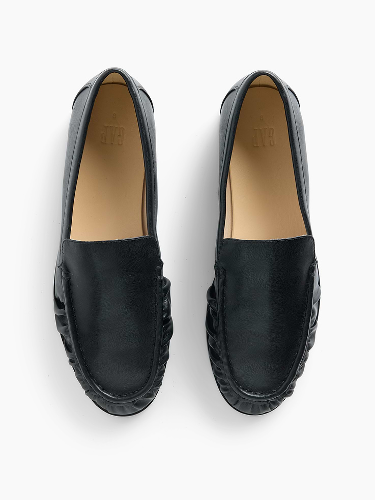 Image number 5 showing, Vegan Leather Ruched Loafers