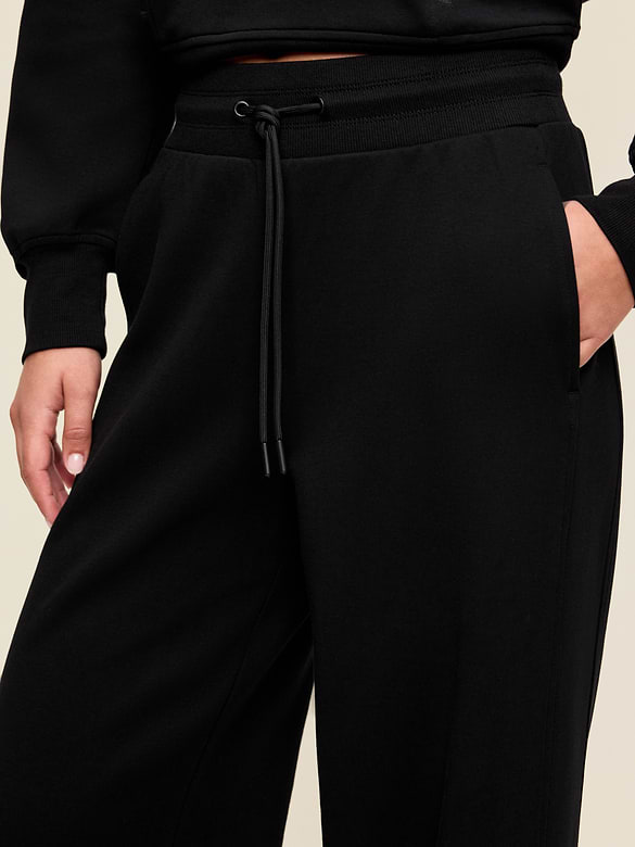 Extra High-Waisted Dynamic Fleece Wide-Leg Sweatpants