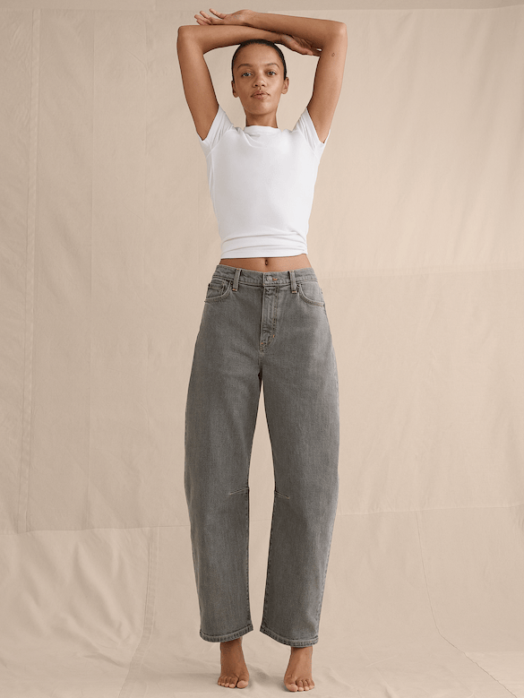 Mid-Rise Barrel Crop Jean