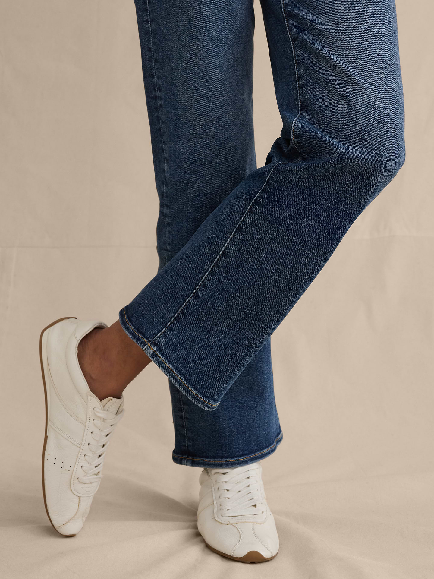 L'image numéro 3 présente Jean évasé à taille haute
