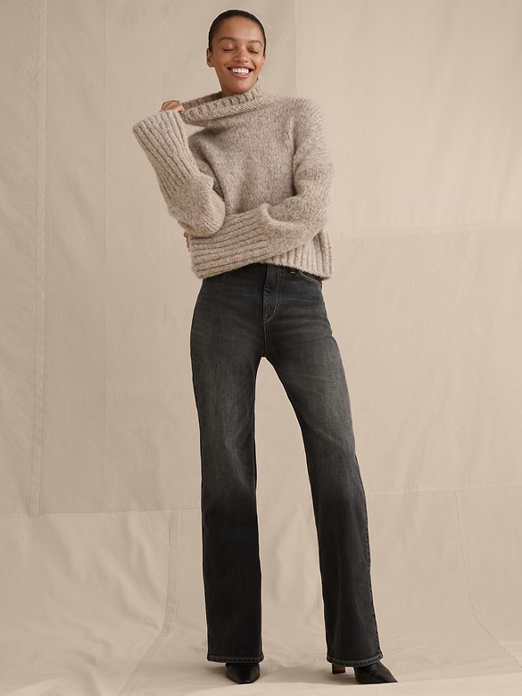 Ultra High-Rise Flare Jean
