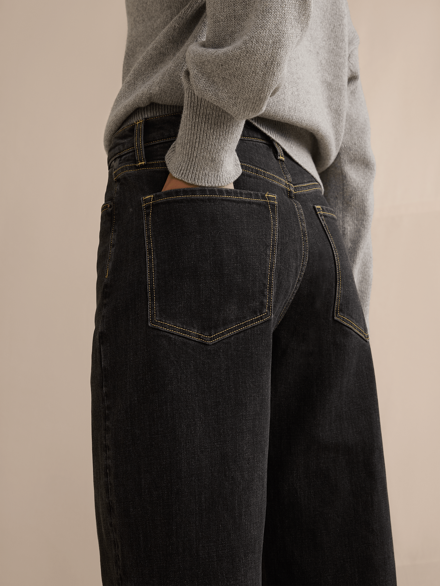 Image number 8 showing, High-Rise Relaxed Wide-Leg Jean