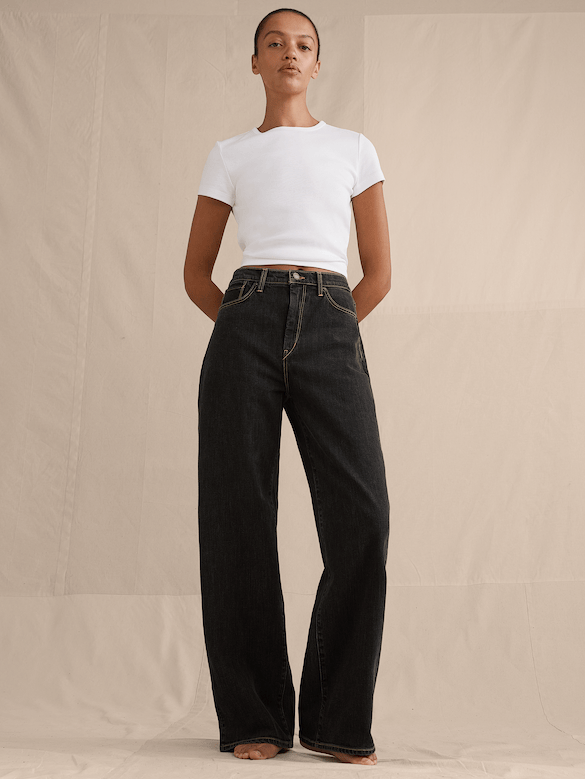 High-Rise Relaxed Wide-Leg Jean