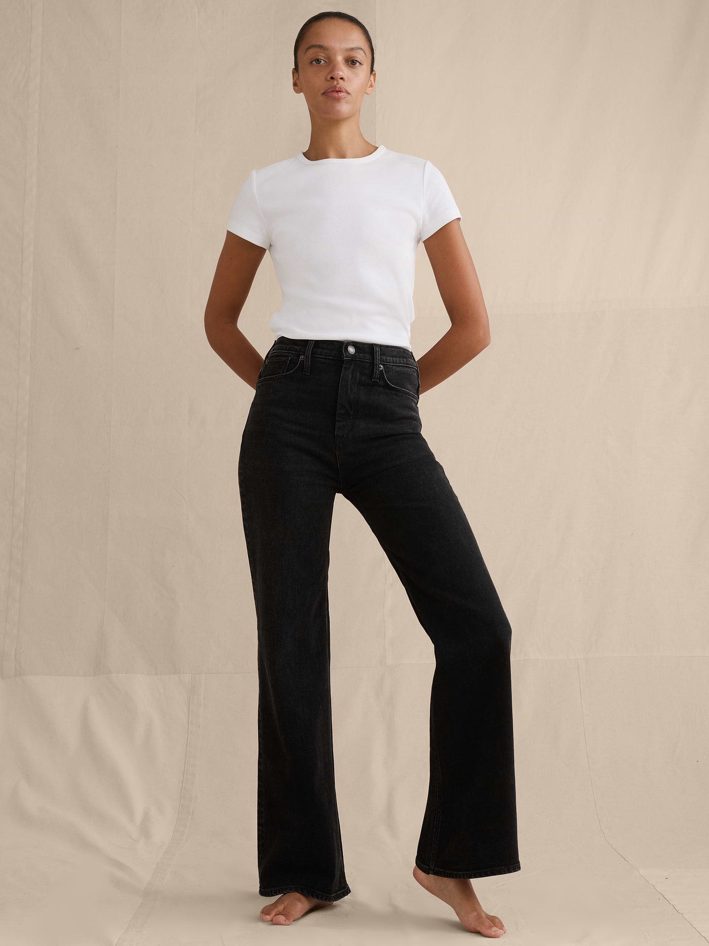 Image number 4 showing, Ultra High-Rise Flare Jean
