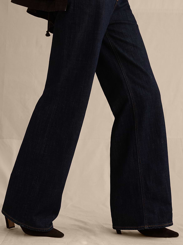 Ultra High-Rise Flare Jean