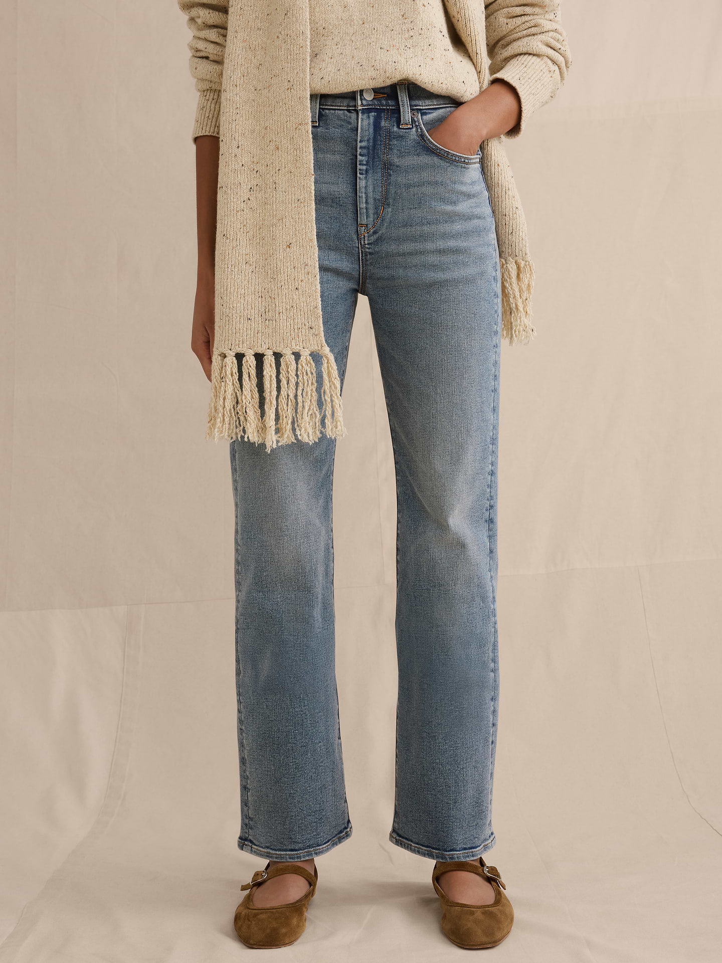 L'image numéro 8 présente Jean évasé à taille haute