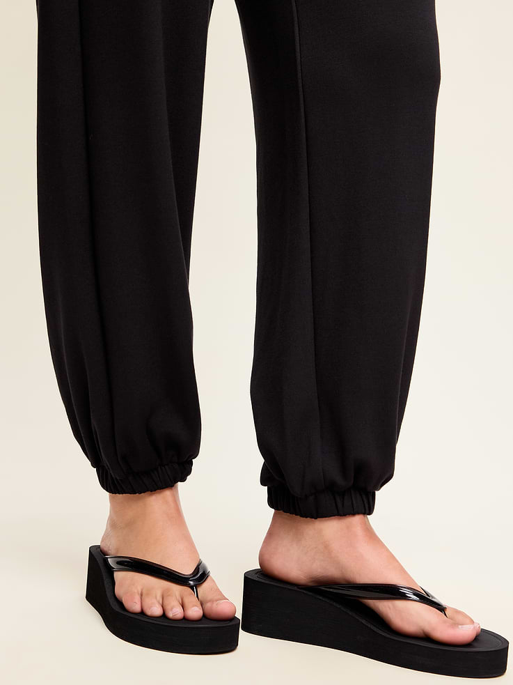 Image number 5 showing, Oversized Bounce Lite Bubble Jogger Sweatpants