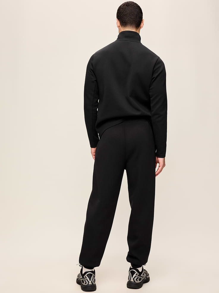 L'image numéro 5 présente Pantalon de jogging coupe généreuse en molleton raffiné