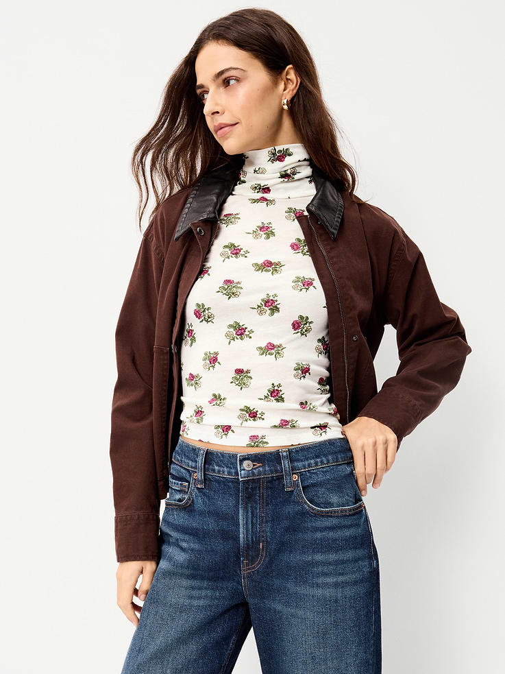 Image number 3 showing, Slim-Fit Printed Turtleneck