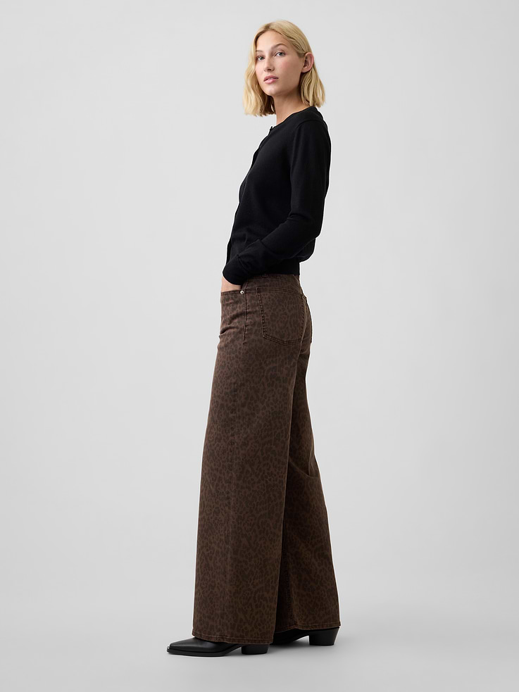 Image number 3 showing, Mid Rise Print Wide-Leg Jeans