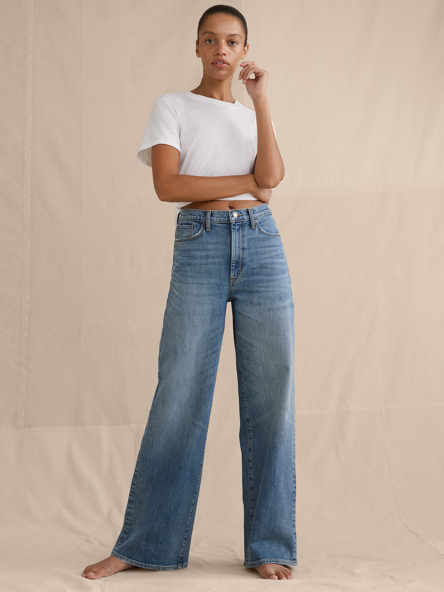 Image number 4 showing, High-Rise Relaxed Wide-Leg Jean
