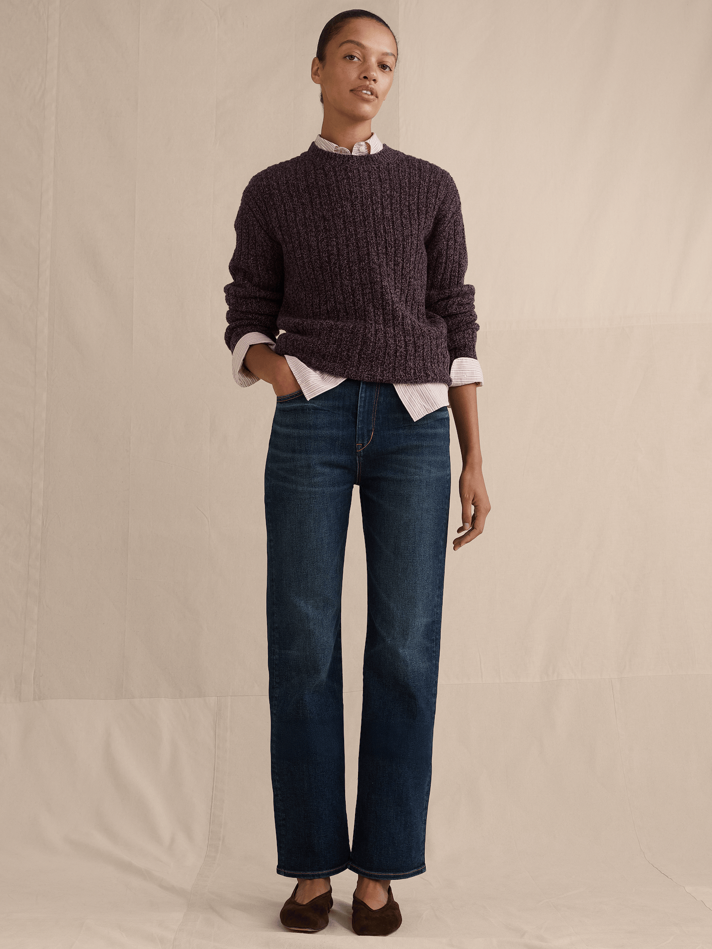L'image numéro 1 présente Jean évasé à taille haute
