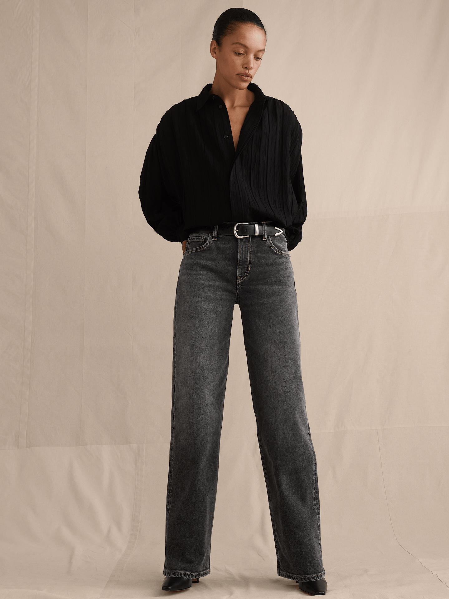 L'image numéro 1 présente Jean ample années 1990 à taille mi-basse