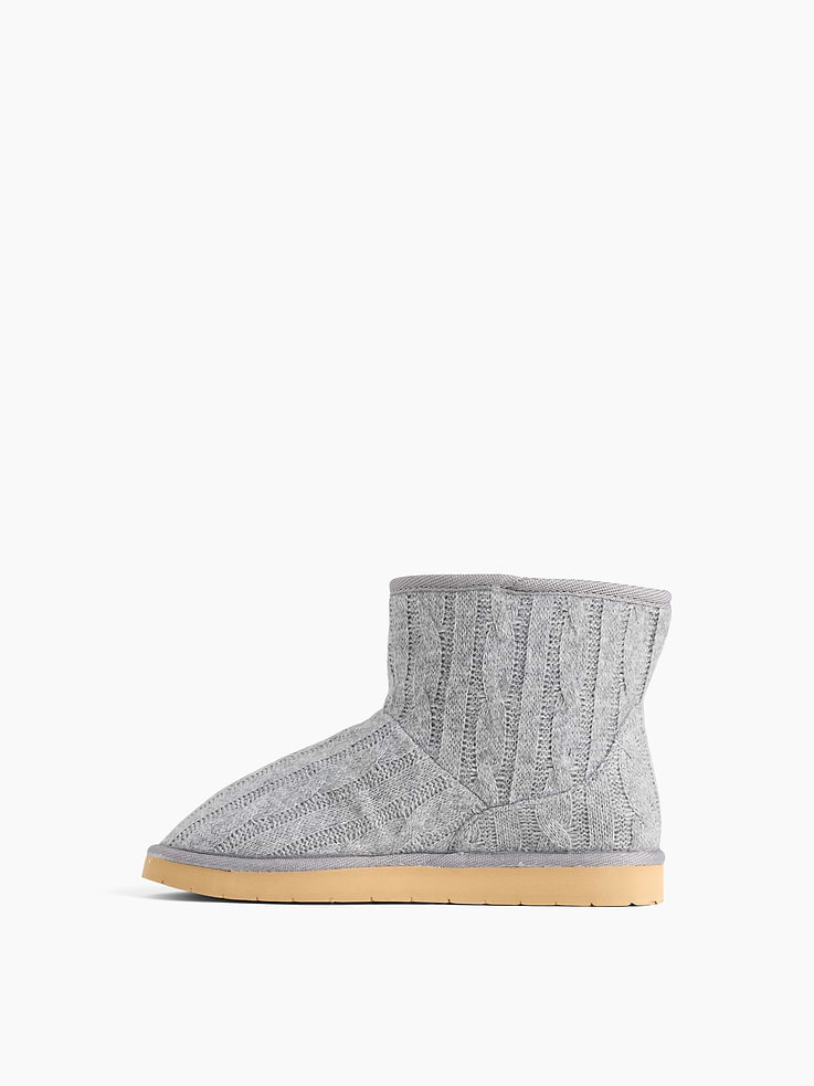 L'image numéro 4 présente Bottes en tricot avec doublure en sherpa pour Bébé