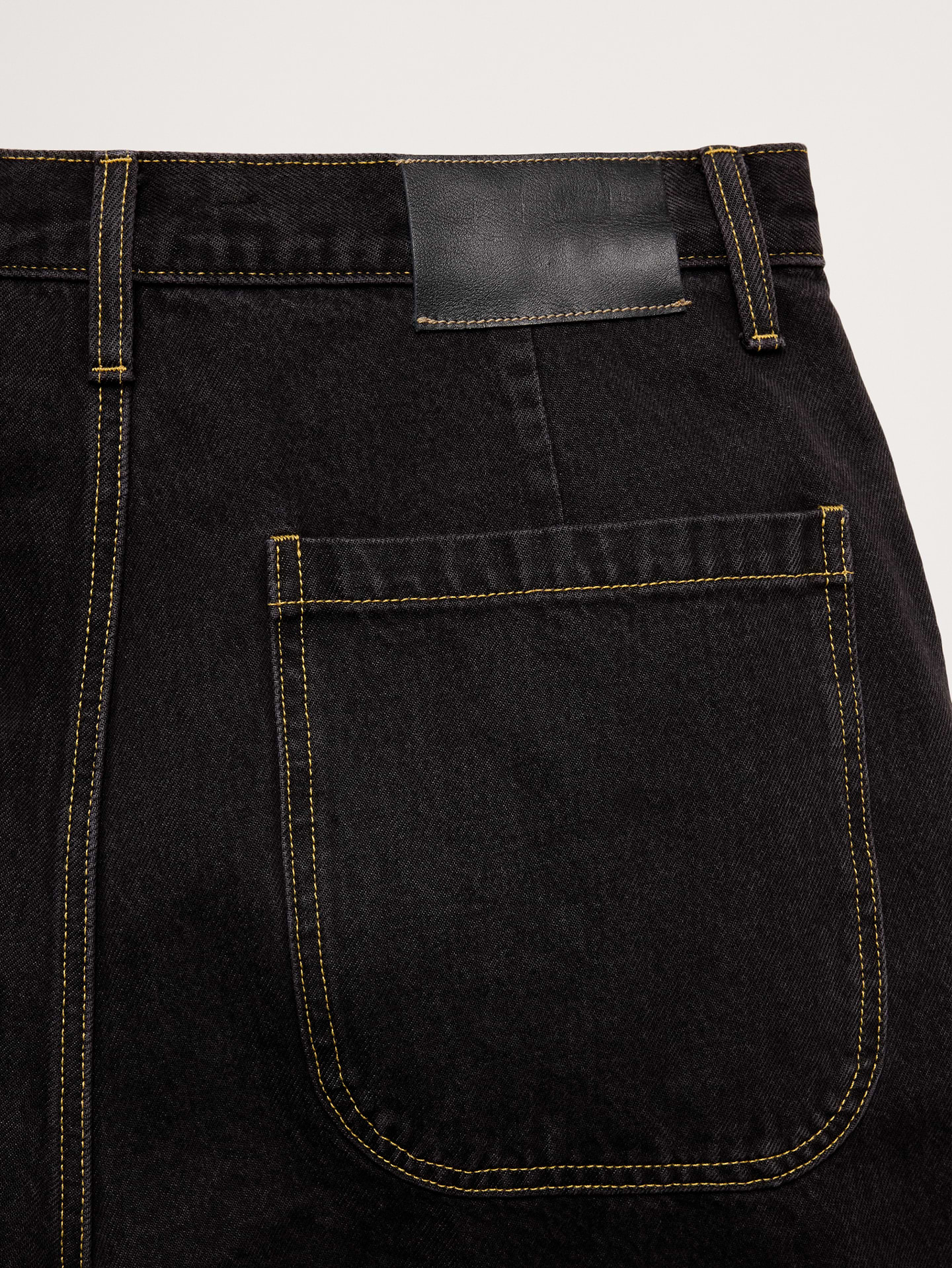 L'image numéro 7 présente Jean ample