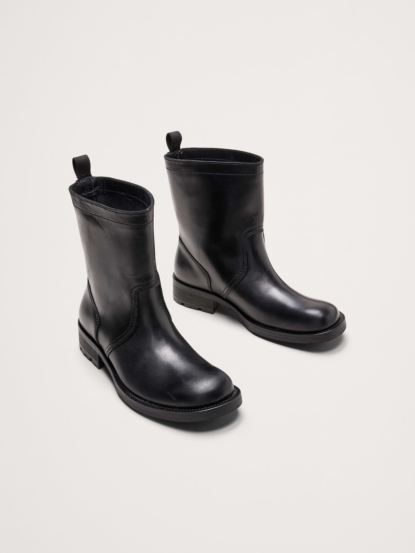 L'image numéro 2 présente Bottes de moto en cuir italien