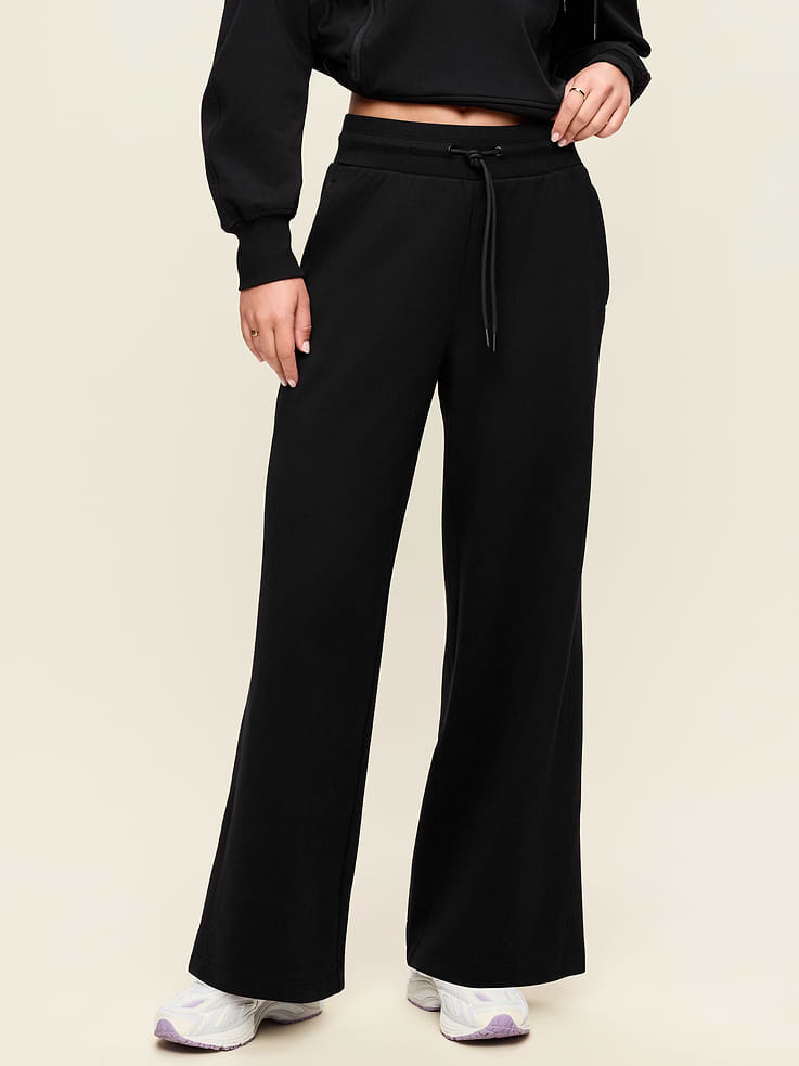 Image number 1 showing, Extra High-Waisted Dynamic Fleece Wide-Leg Sweatpants