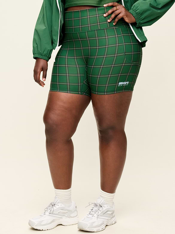 Extra-High Waisted PowerSoft Boundless Pocket Biker Shorts-- 6-inch inseam - No Front Seam