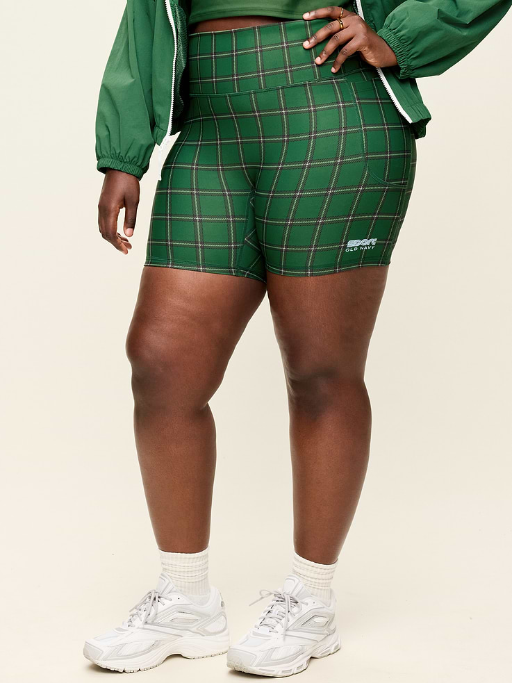 Image number 8 showing, Extra-High Waisted PowerSoft Boundless Pocket Biker Shorts-- 6-inch inseam - No Front Seam