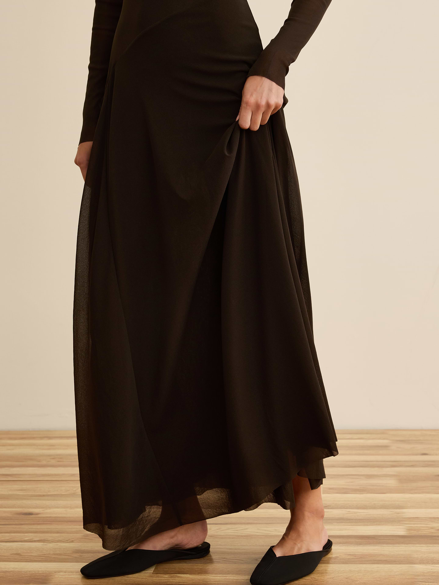 Image number 3 showing, Banana Republic x La Ligne | The Mesh Maxi Dress