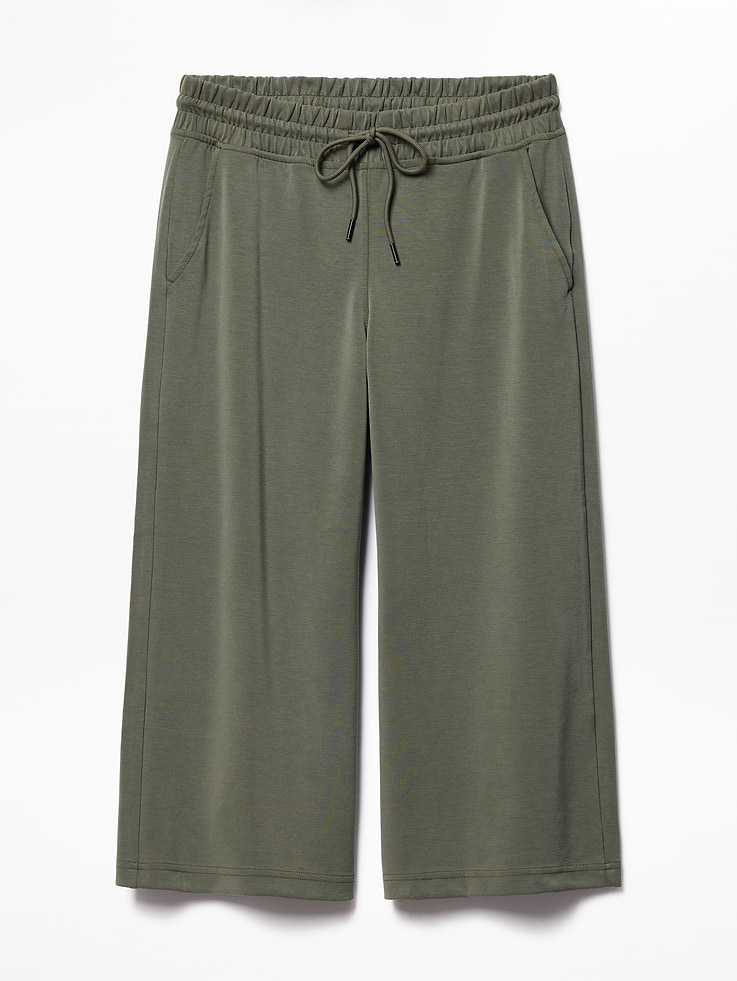 Image number 7 showing, Seasoft Wide Crop Pant