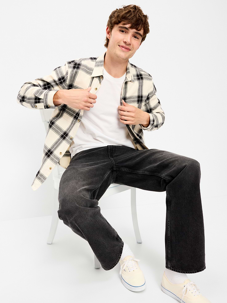 Image number 3 showing, Relaxed Long-Sleeve Flannel Pocket Shirt