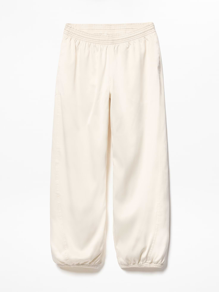 Image number 4 showing, Athleta Girl Run Free Satin Bubble Pant