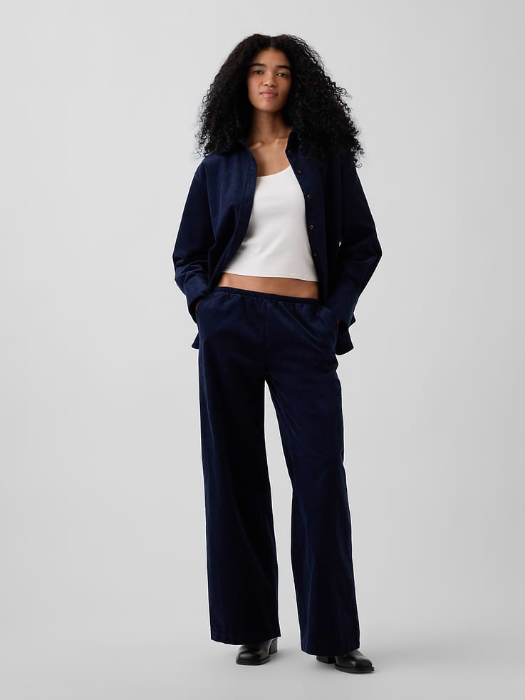 L'image numéro 1 présente Pantalon confort à jambe large en velours côtelé