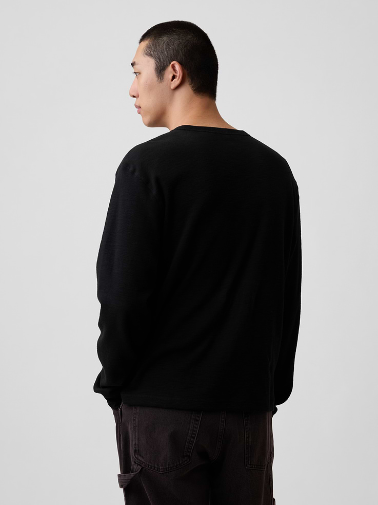 L'image numéro 3 présente T-shirt décontracté henley