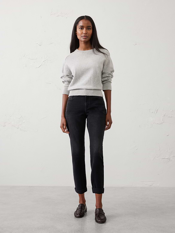 Girlfriend Mid-Rise Jean